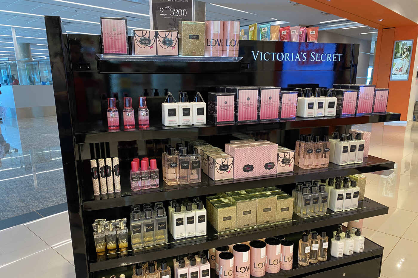 Cosmetic Displays