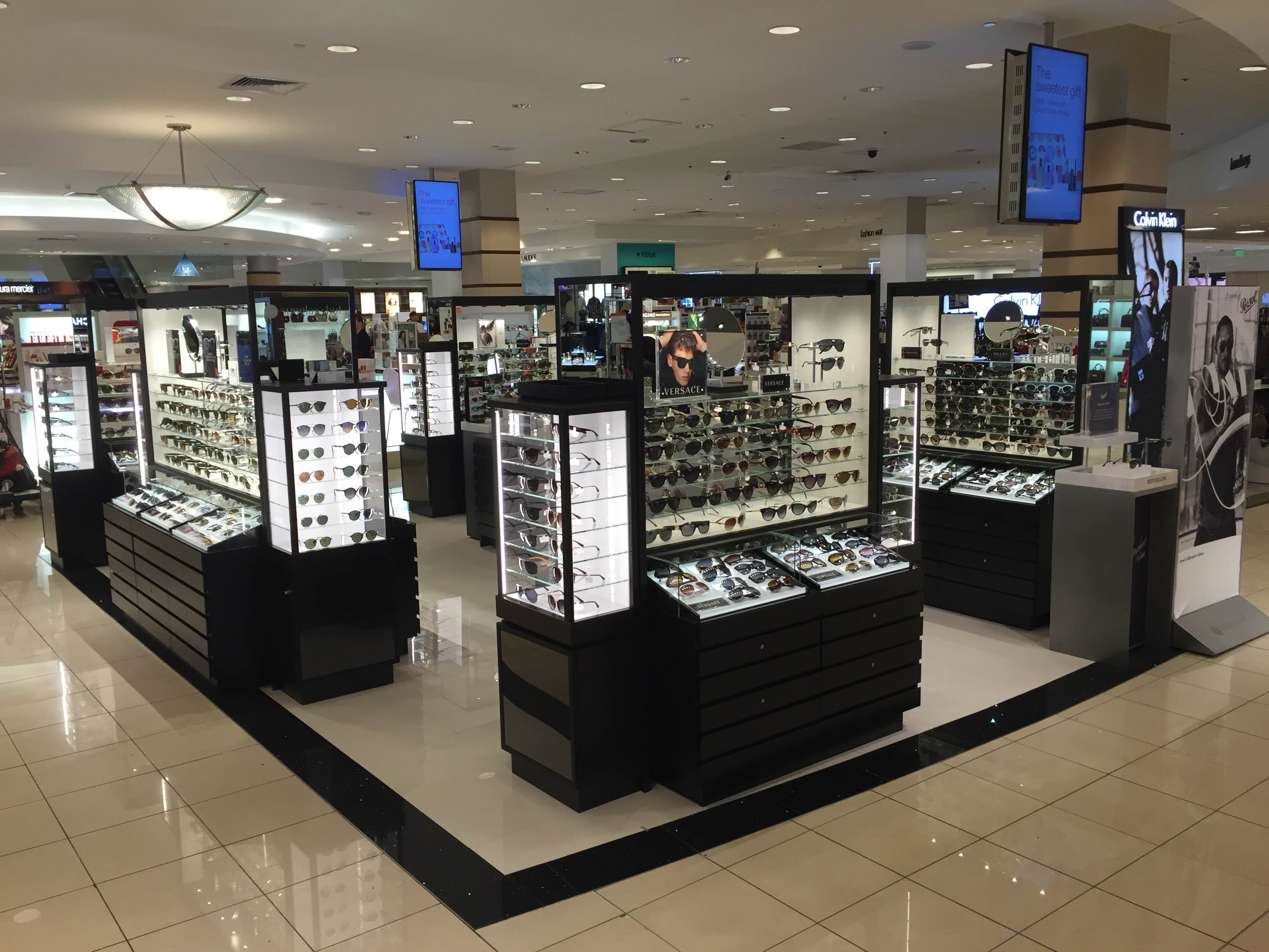 Retail Display Fixtures | Display Craft Manufacturing Co.
